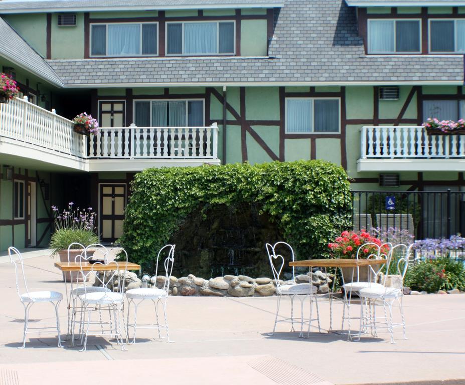 Svendsgaard's Lodge- Americas Best Value & Hotel