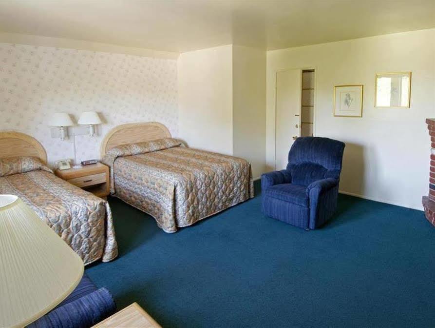 Hotel Svendsgaard's Lodge- Americas Best Value & 2*
