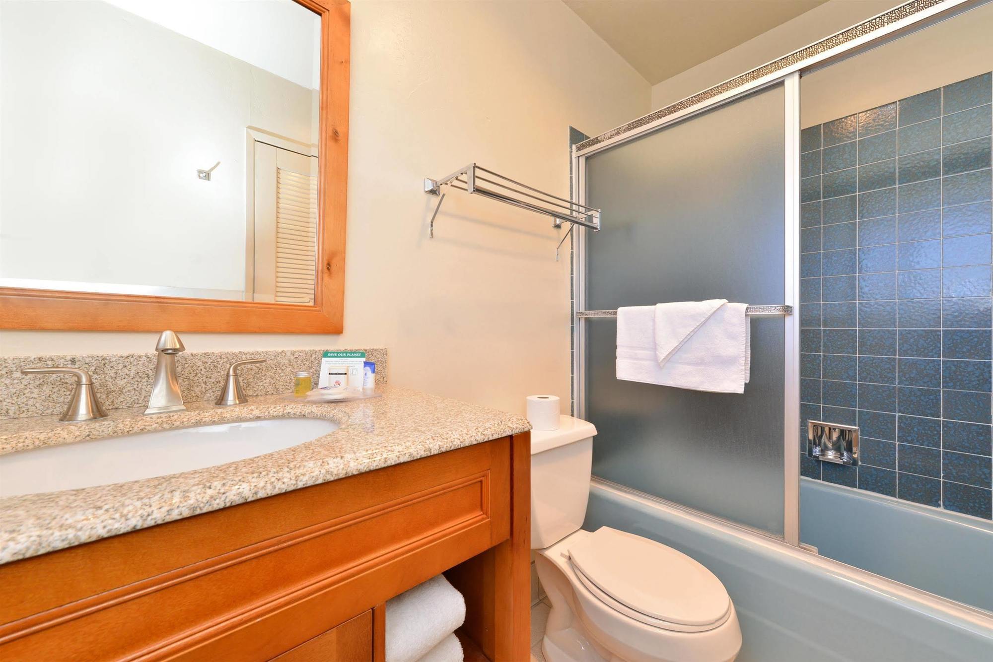 Svendsgaard's Lodge- Americas Best Value & 2*
